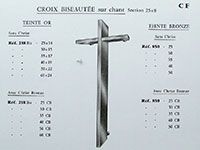 Croix funéraire