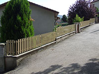 Barrière de clôture - lames de 70 mm verticales